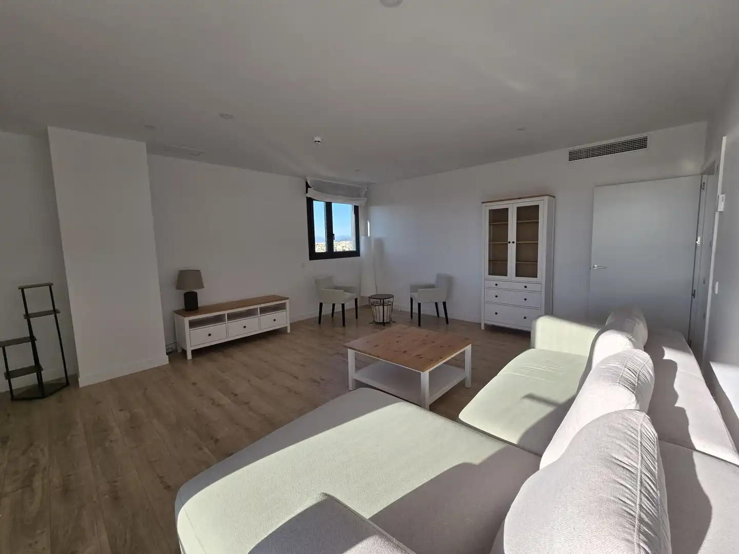 Wohnzimmer von Wohnung zur Miete in Málaga mit Klimaanlage, Heizung und Terrasse