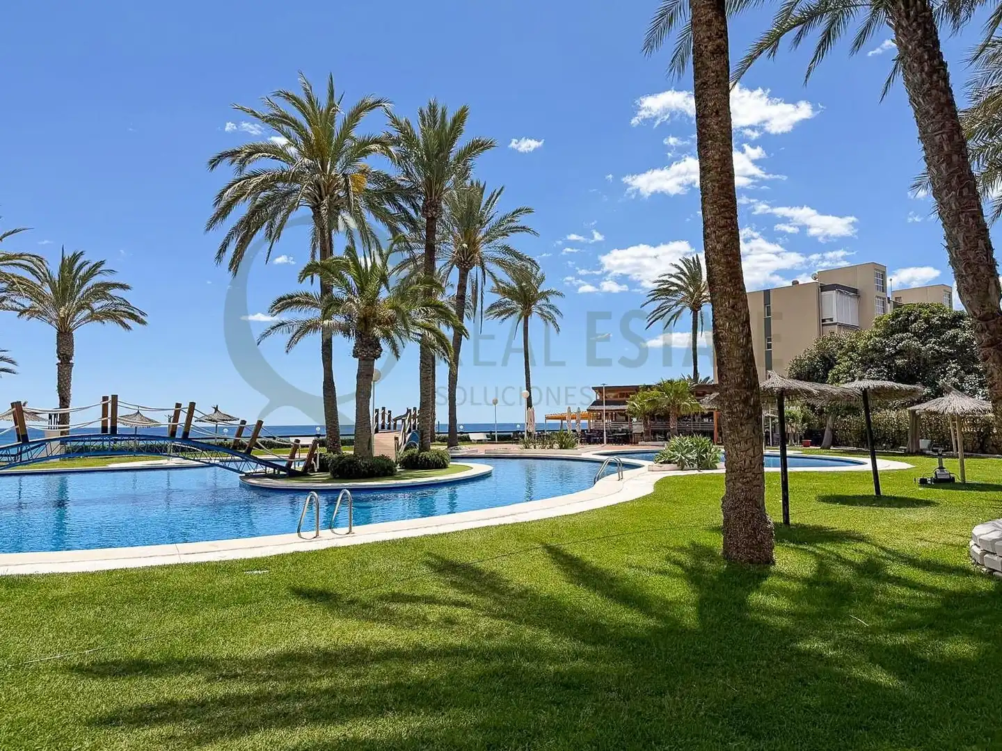 Swimming pool of Flat for sale in El Campello  with Air Conditioner, Heating and Private garden