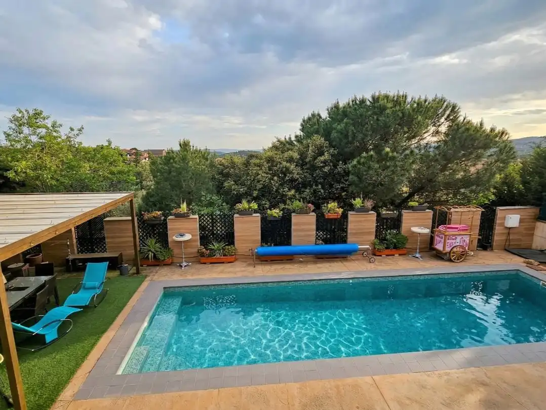 Villa mit Pool zum Verkauf in Avenida de la Cruz Verde 12, imagen 6