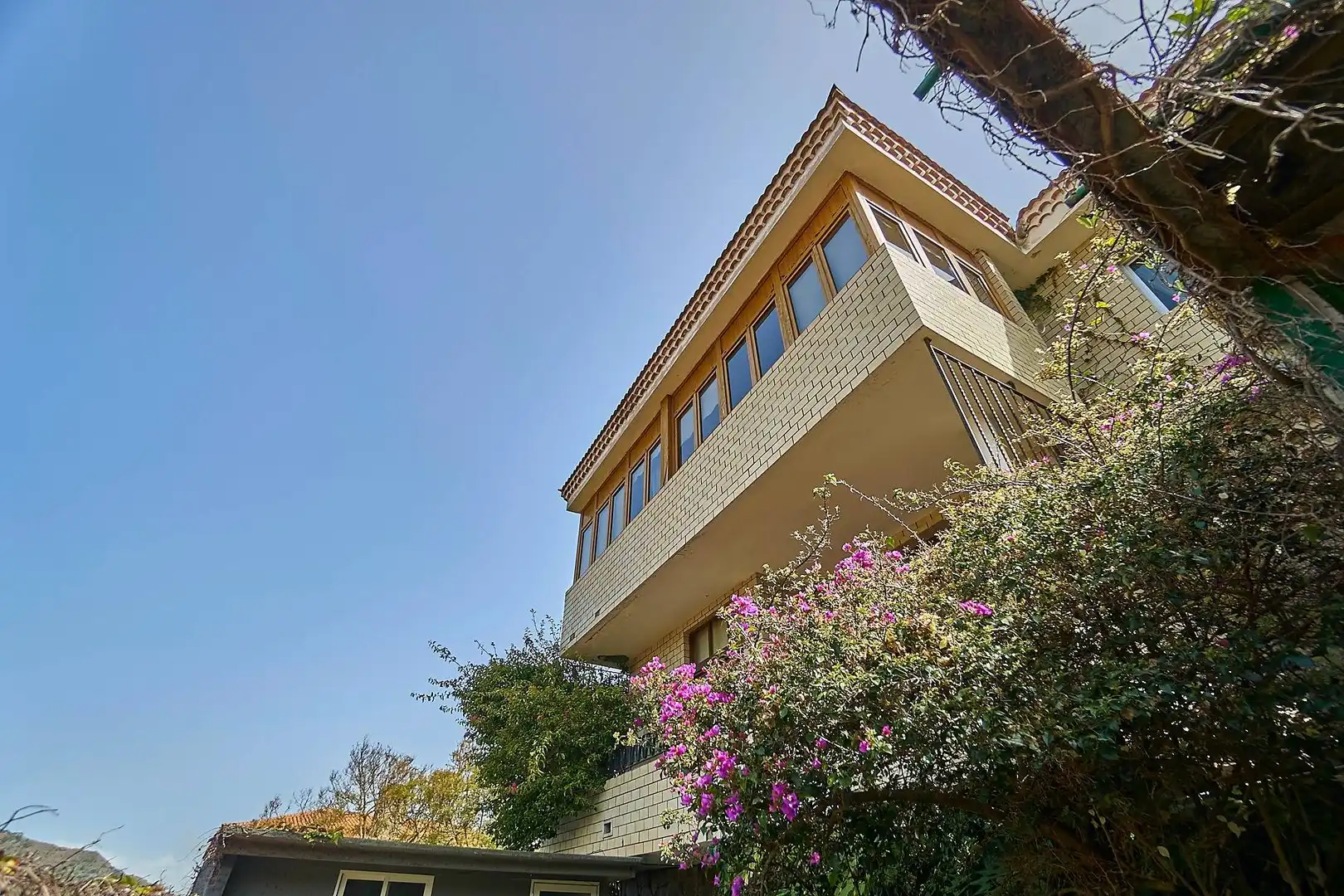Vista exterior de Casa o xalet en venda en Santa Brígida amb Jardí privat, Terrassa i Balcó