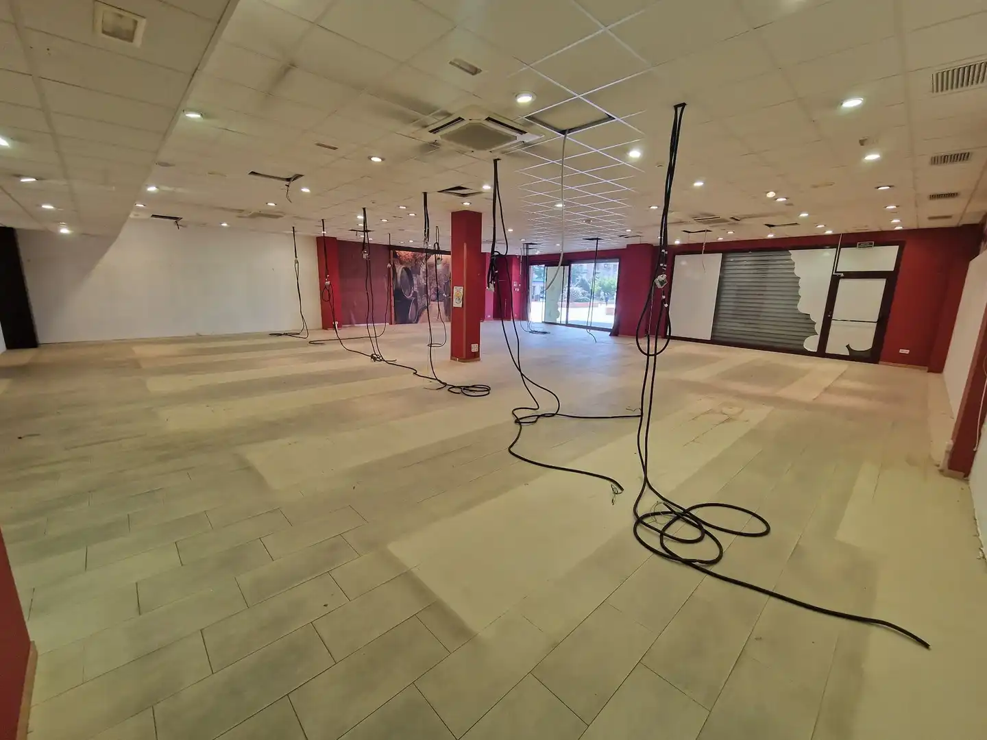 Gewerbefläche zur Miete in VILA DE BLANES, imagen 2