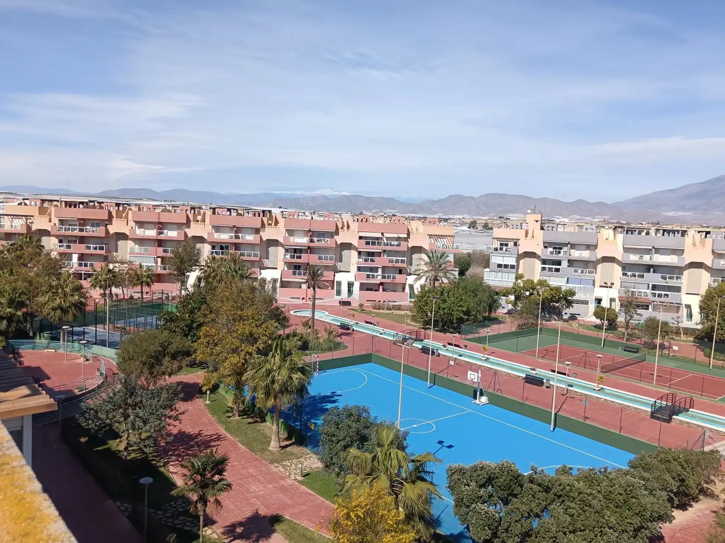 Vista exterior de Piso de alquiler en El Ejido con Aire acondicionado, Calefacción y Terraza