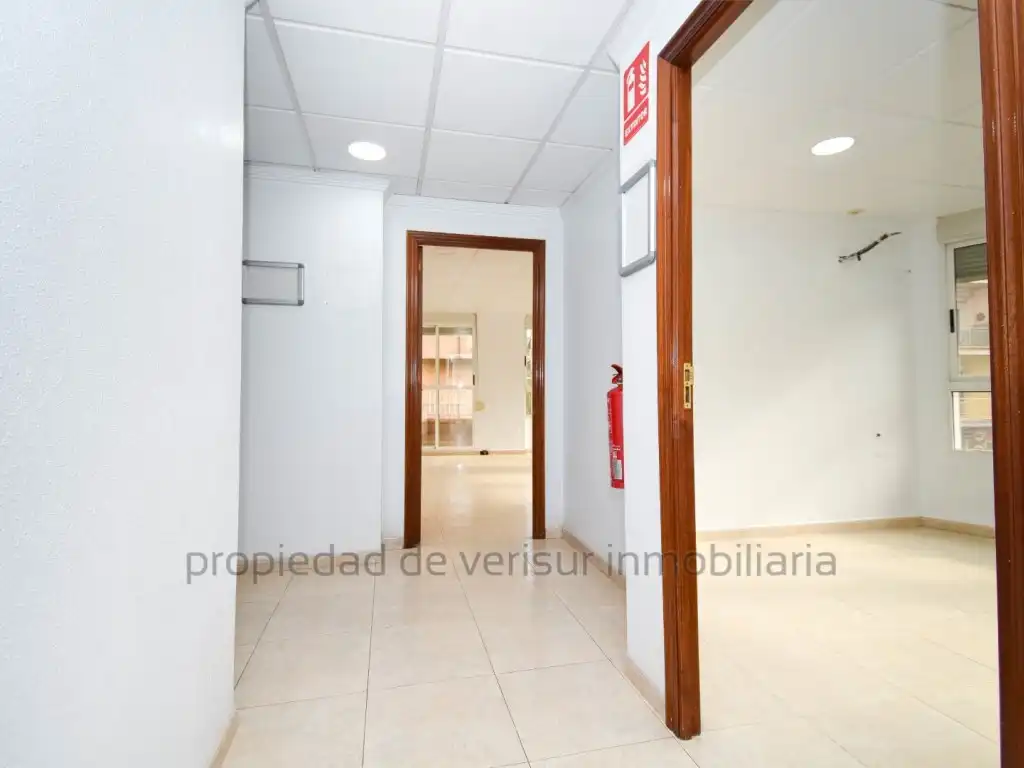 Office for rent in Casco Antiguo