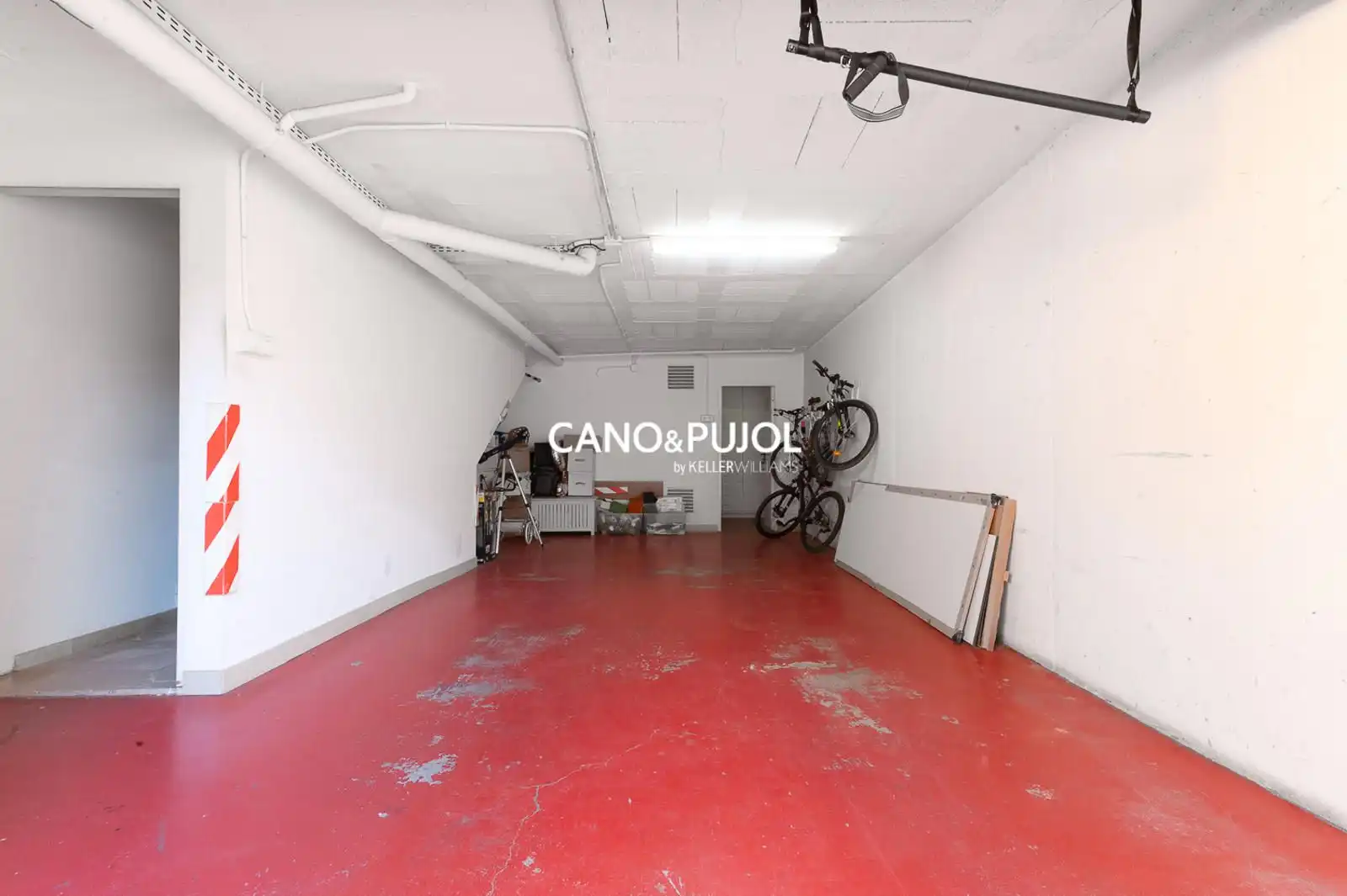 Parking de Casa o chalet en venta en Terrassa con Aire acondicionado, Calefacción y Terraza