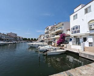 Àtic en venda en Empuriabrava amb Terrassa i Piscina comunitària