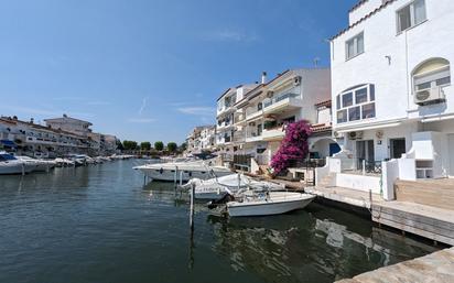 Àtic en venda en Empuriabrava amb Terrassa i Piscina comunitària