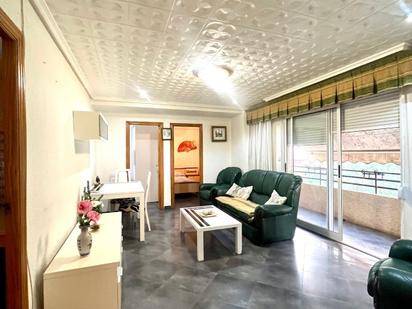 Living room of Flat for sale in Elche / Elx  with Air Conditioner, Heating and Parquet flooring