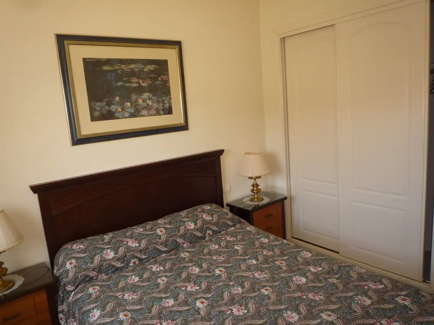 Habitación de Apartamento de alquiler en Málaga con Aire acondicionado, Amueblado y Lavadora