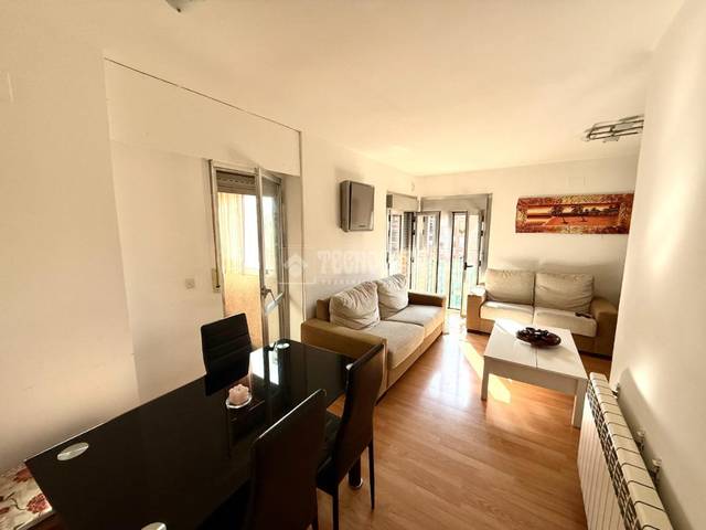 Piso en Venta en Palomeras Sureste
