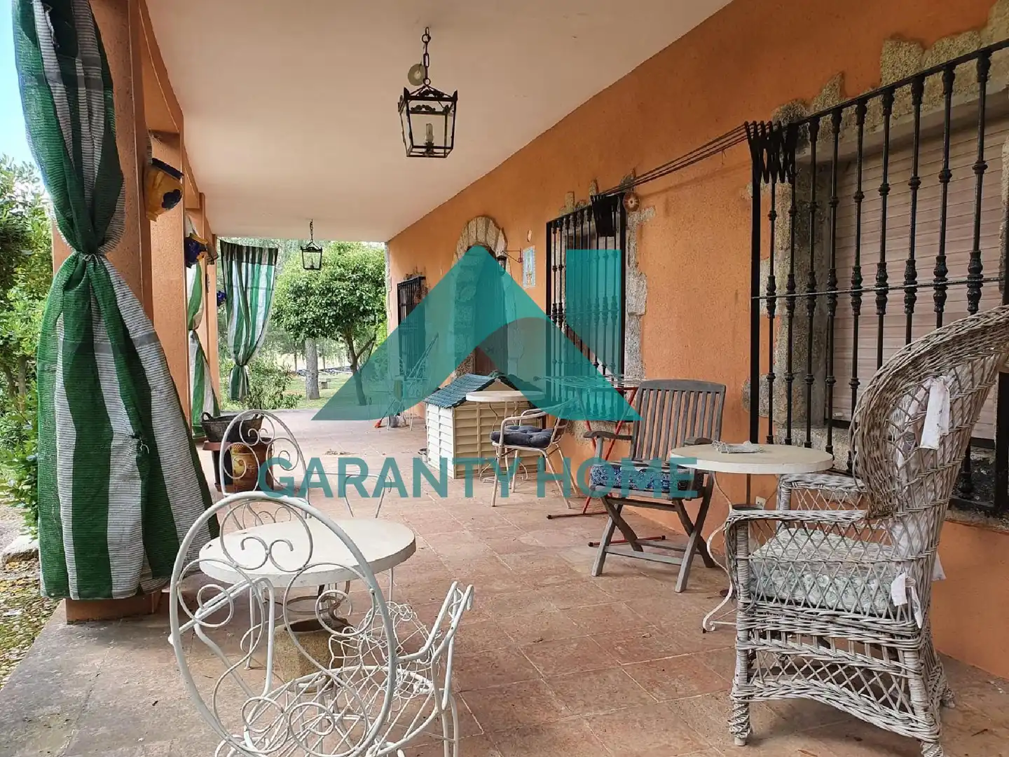 Chalet con piscina en venta en Arroyo de la Luz, imagen 3