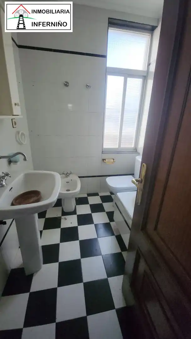 Baño de Edificio en venta en Ferrol