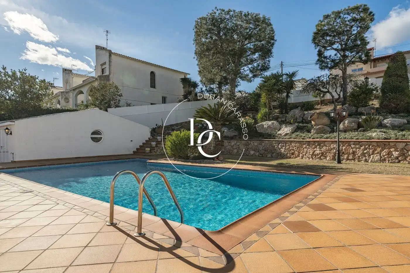 Piscina de Casa o xalet en venda en Cunit amb Calefacció, Jardí privat i Terrassa