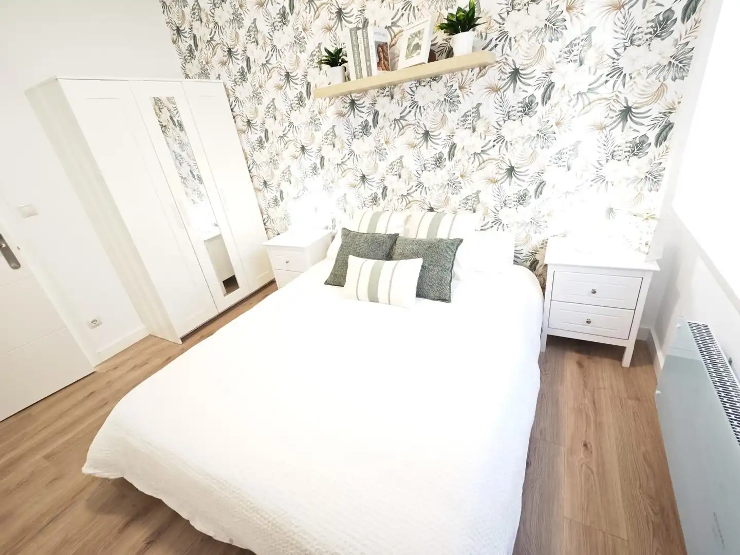 Habitación de Piso en venta en Bilbao  con Calefacción, Trastero y Amueblado