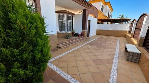 Foto 2 de Casa adosada en venta en Las Palmeras - Dehesilla, Sanlúcar de Barrameda