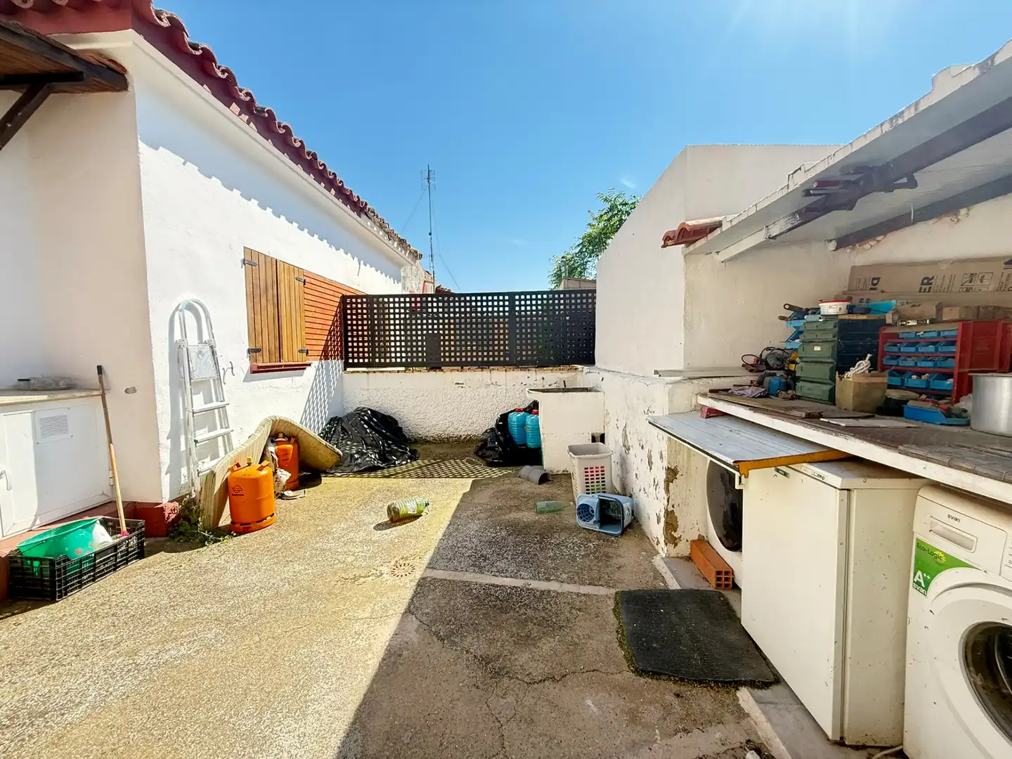 Vista exterior de Casa o chalet en venta en Escatrón con Jardín privado, Amueblado y Lavadora