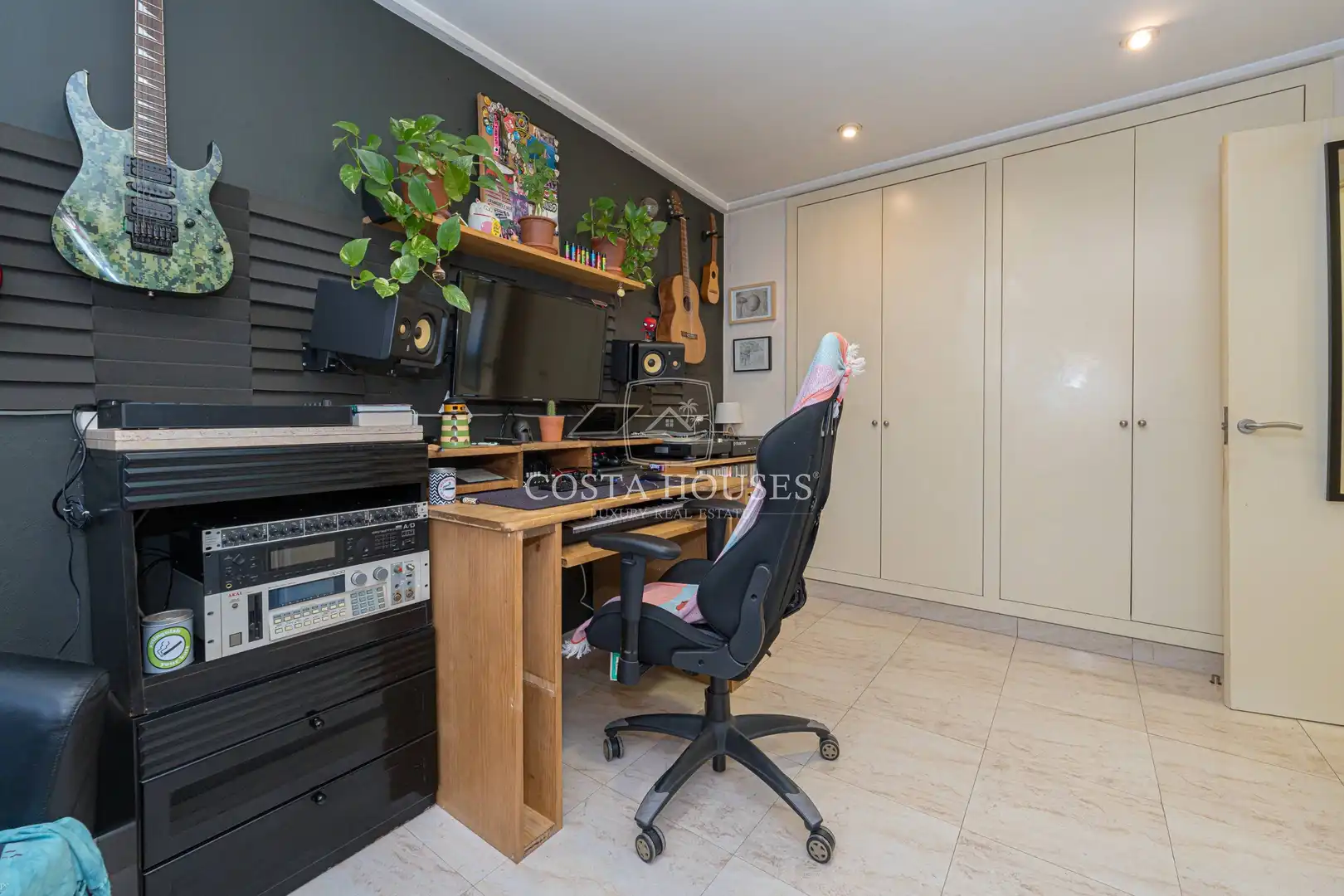 Houses for sale in Jávea / Xàbia  with Air Conditioner, Heating and Terrace