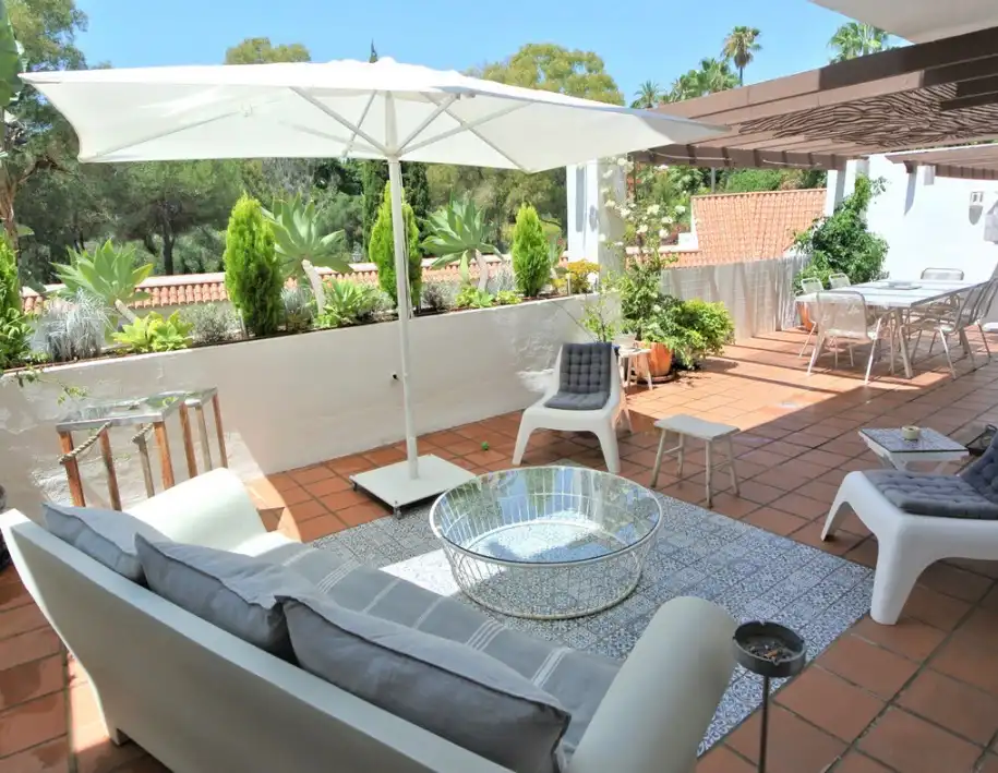 Wohnung mit Pool zum Verkauf in Río Real - Los Monteros, imagen 3