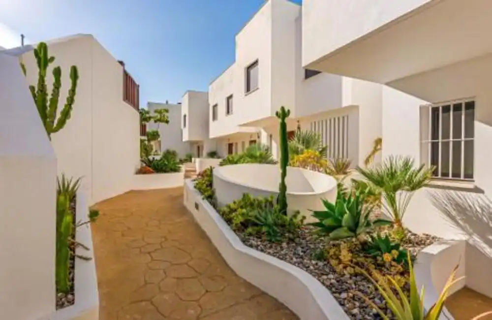 Adosado con piscina en venta en Milla de Oro, imagen 28