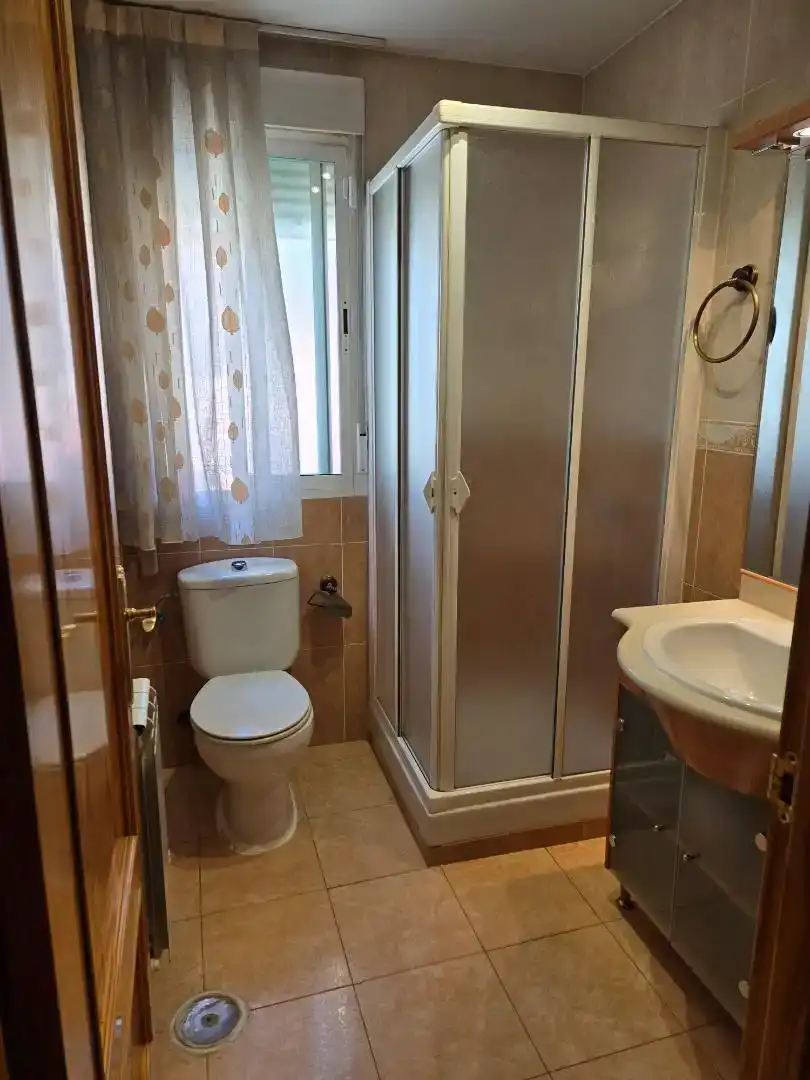 Bany de Casa o xalet en venda en Torrejón del Rey amb Piscina