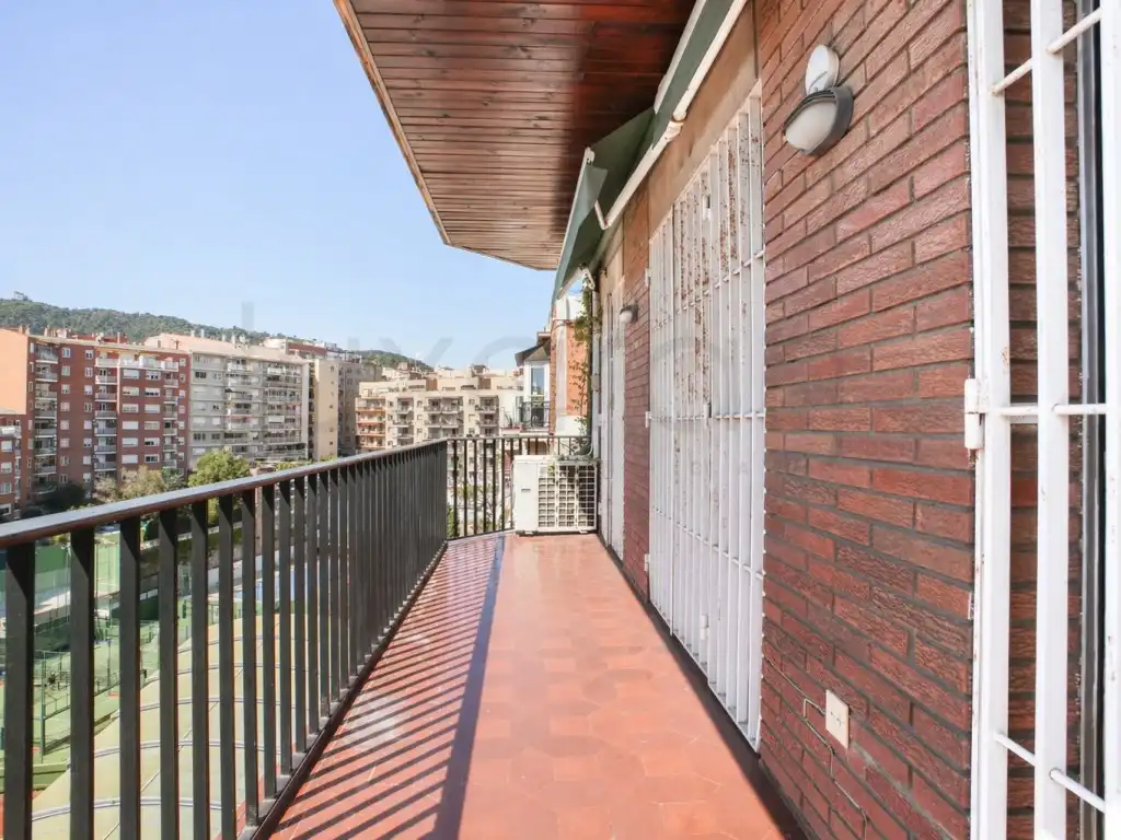 Balcony of Attic for sale in Barcelona