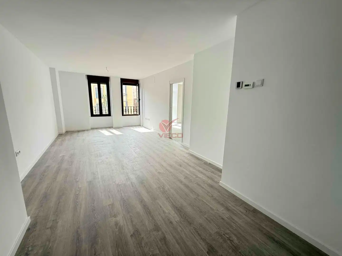 Sala de estar de Piso en venta en Cuenca con Calefacción, Piscina y Piscina comunitaria