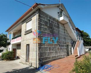 Exterior view of House or chalet for sale in Pontevedra Capital   with Heating, Private garden and Terrace