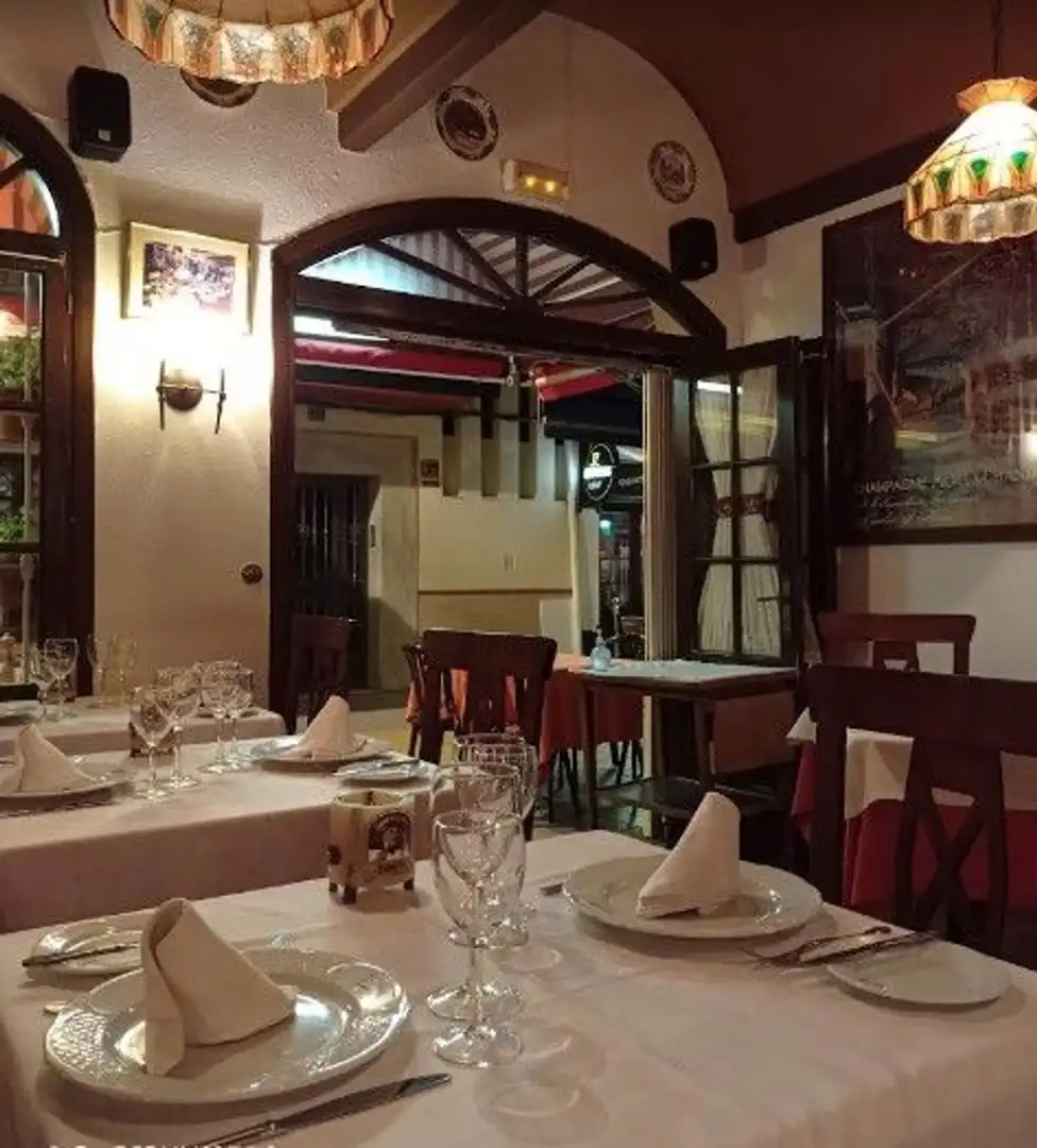 Local comercial en traspàs a Puerto Deportivo
