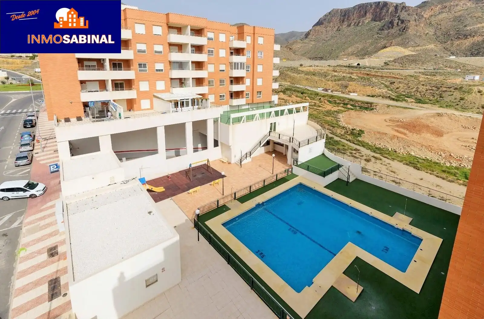 Piscina de Pis en venda en Roquetas de Mar amb Aire condicionat, Terrassa i Traster
