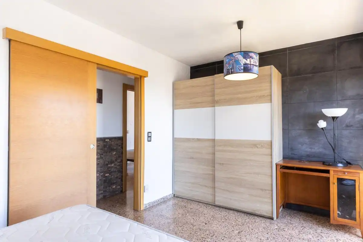 Habitación de Piso en venta en Catarroja con Calefacción y Trastero