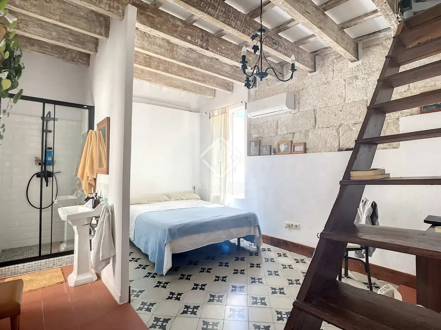 Bedroom of Houses for sale in Maó - Mahón  with Air Conditioner, Heating and Parquet flooring