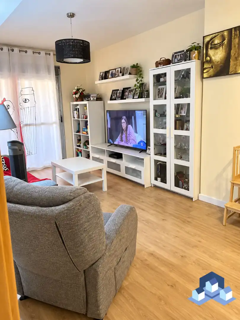 Appartement compact avec terrasse à vendre à Calle Pérez Casas 51, imagen 4