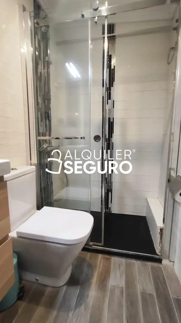 Bathroom of Study for rent in Pobles de l'Oest