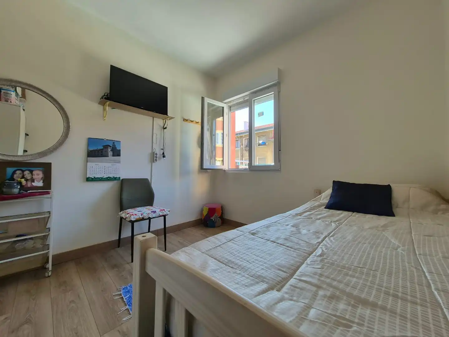 Bedroom of Flat for sale in Santander  with Furnished