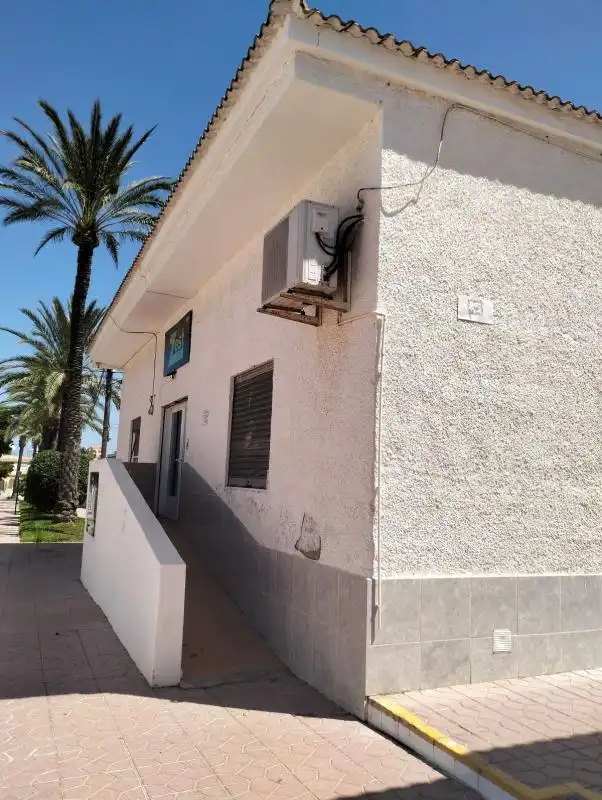 Local en venta en Calle Rio Segura, Panorama - Sierramar