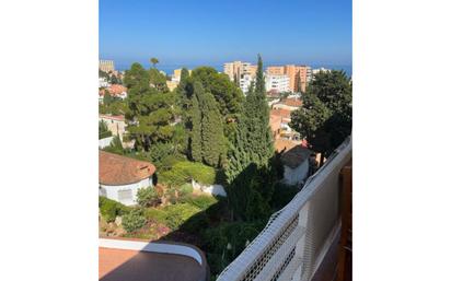 Exterior view of Apartment for sale in Benalmádena  with Air Conditioner, Terrace and Swimming Pool