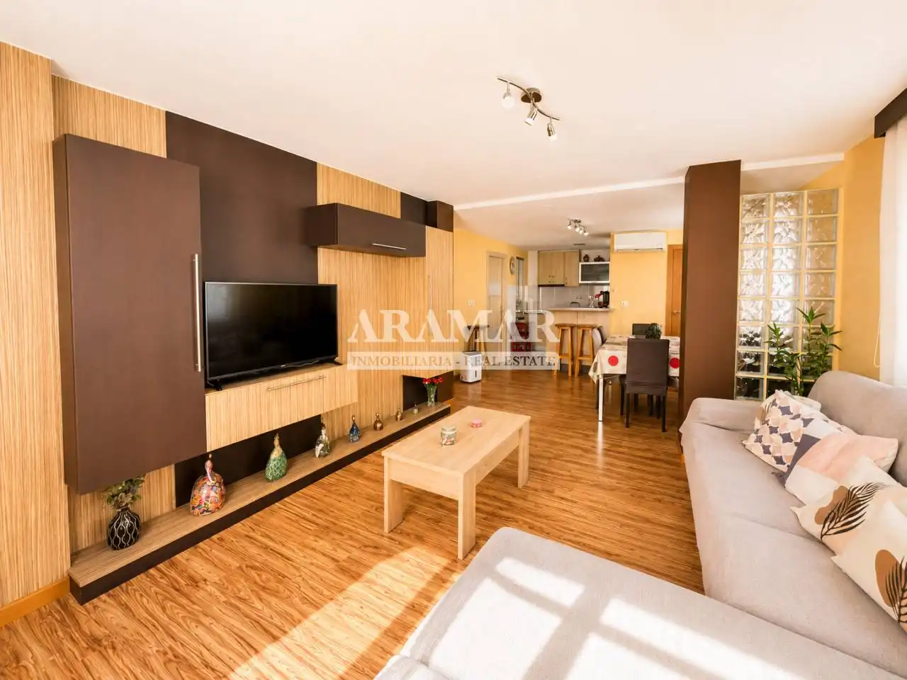 Sala de estar de Piso en venta en Pego con Aire acondicionado, Parquet y Balcón