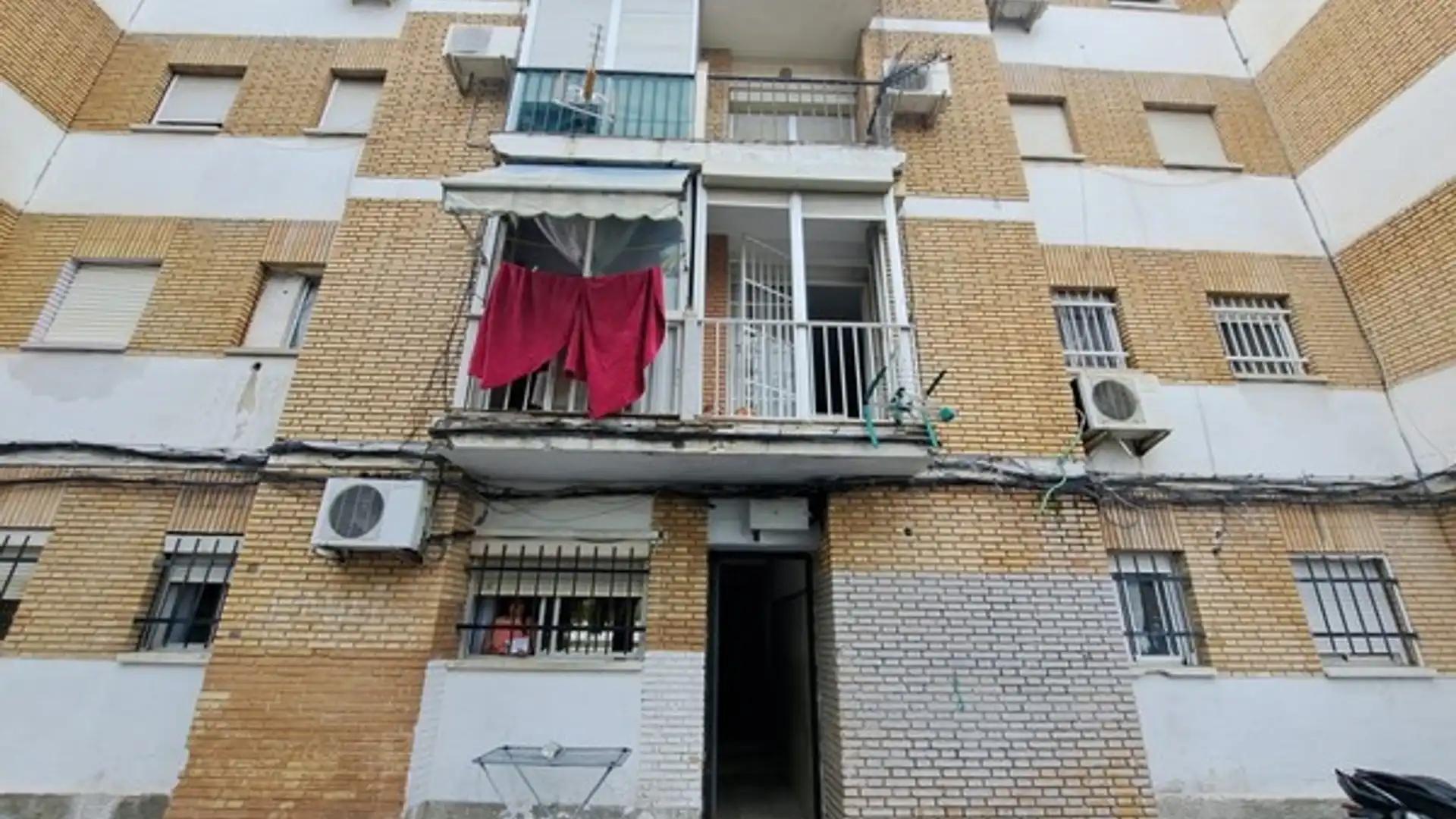 Vista exterior de Pis en venda en  Huelva Capital