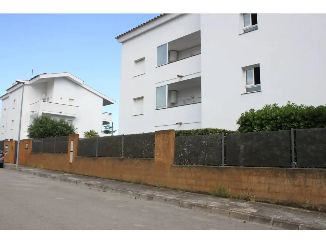 Vista exterior de Garaje en venta en L'Escala