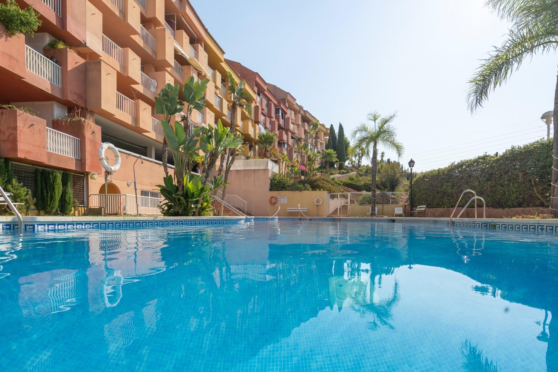 Piscina de Apartamento en venta en Fuengirola con Jardín privado, Terraza y Piscina comunitaria