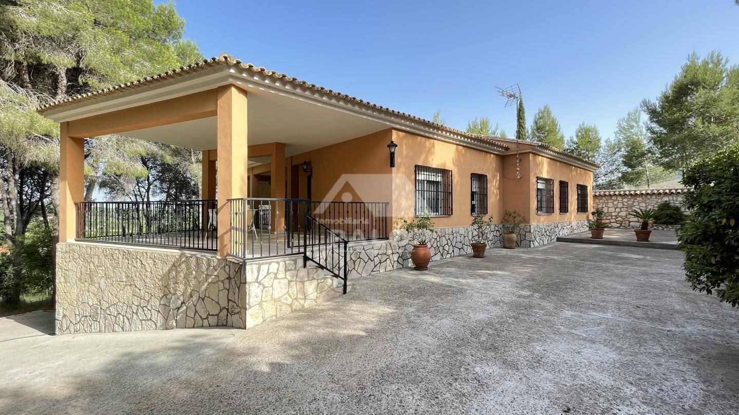 Exterior view of Country house for sale in Carcaixent  with Private garden, Terrace and Storage room