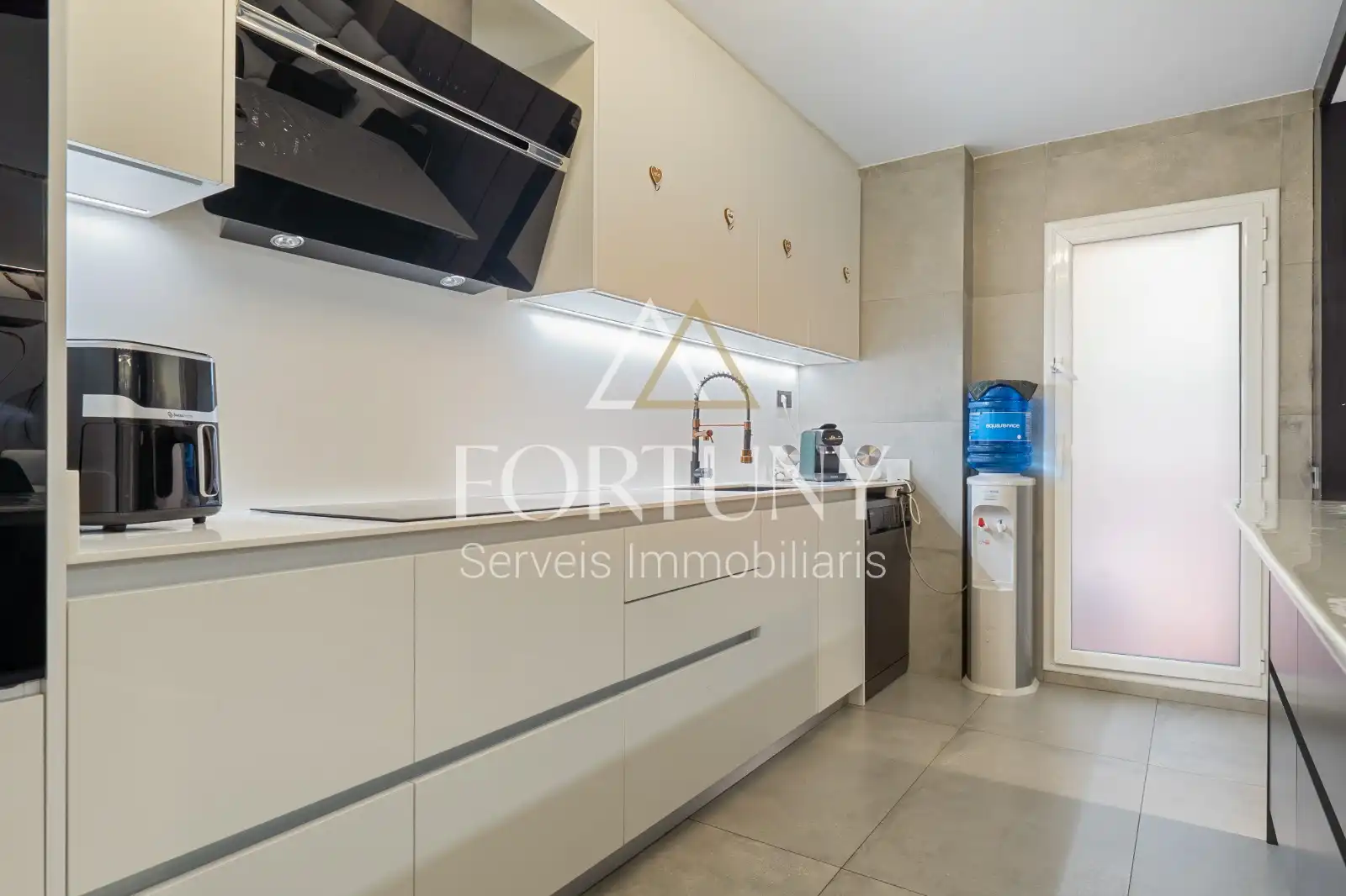 Appartamento con ascensore in vendita a M. MERCE MARÇAL I SERRA, imagen 2