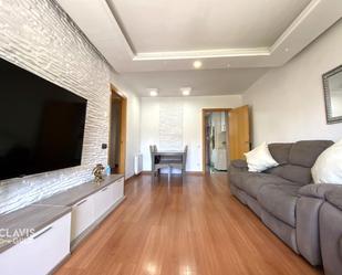 Living room of Flat for sale in  Barcelona Capital  with Terrace and Balcony