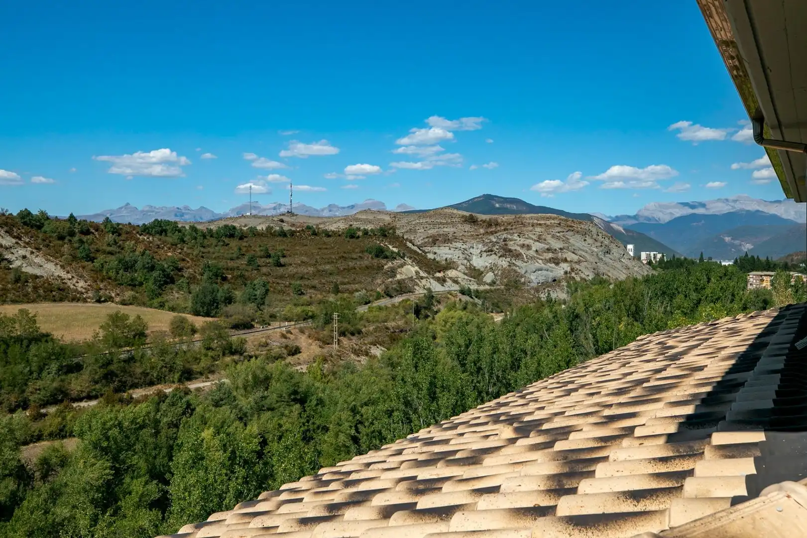 Exterior view of Flat for sale in Sabiñánigo  with Heating, Terrace and Storage room
