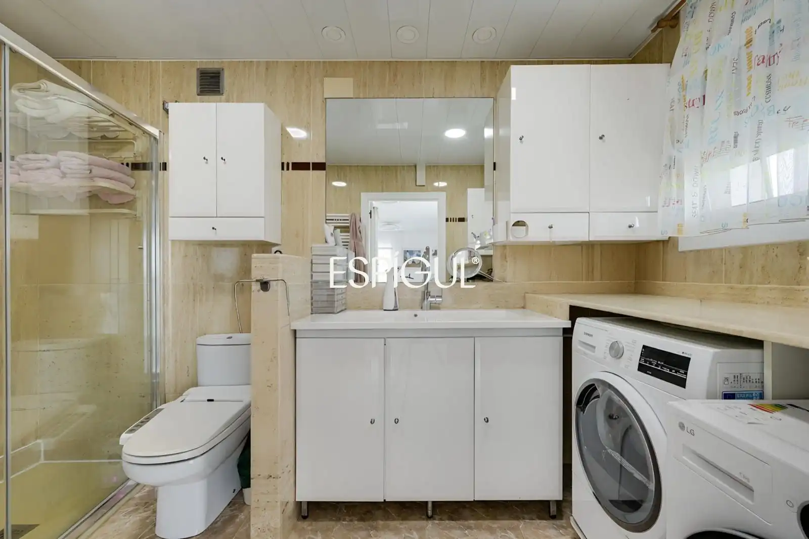 Bathroom of Houses for sale in Rubí  with Air Conditioner, Heating and Terrace