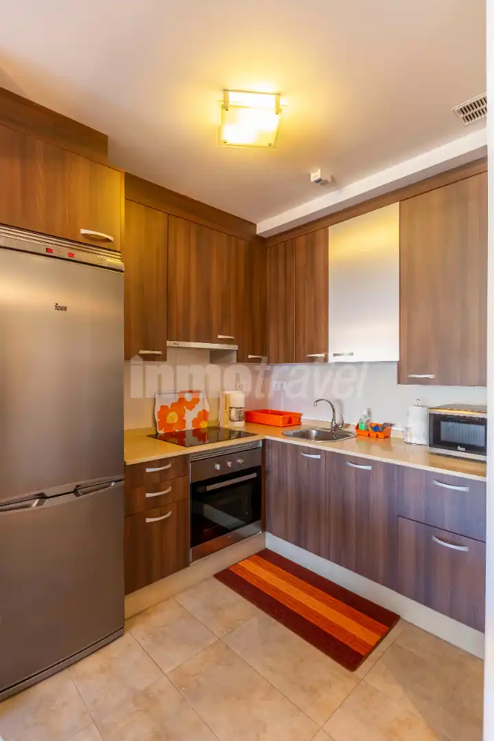 Cocina de Apartamento de alquiler en Sanxenxo con Terraza, Amueblado y Horno