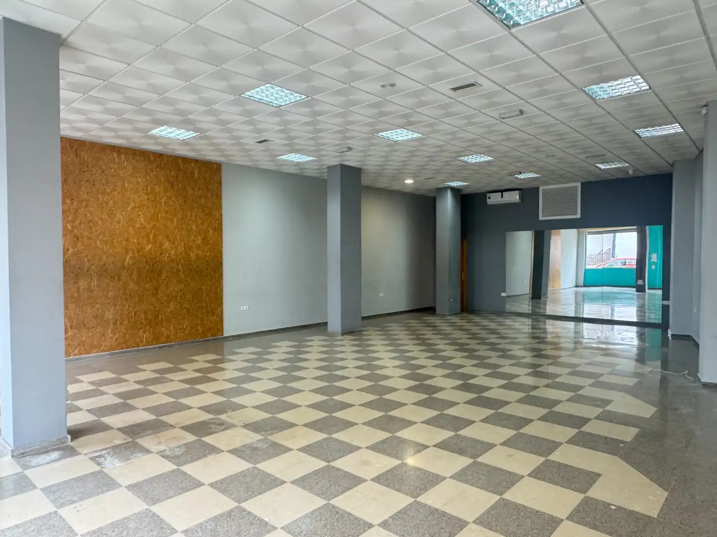 Commercial properties for sale in Maracena