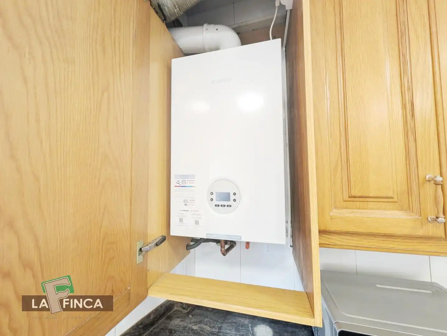 Kitchen of Flat for rent in Oviedo   with Heating