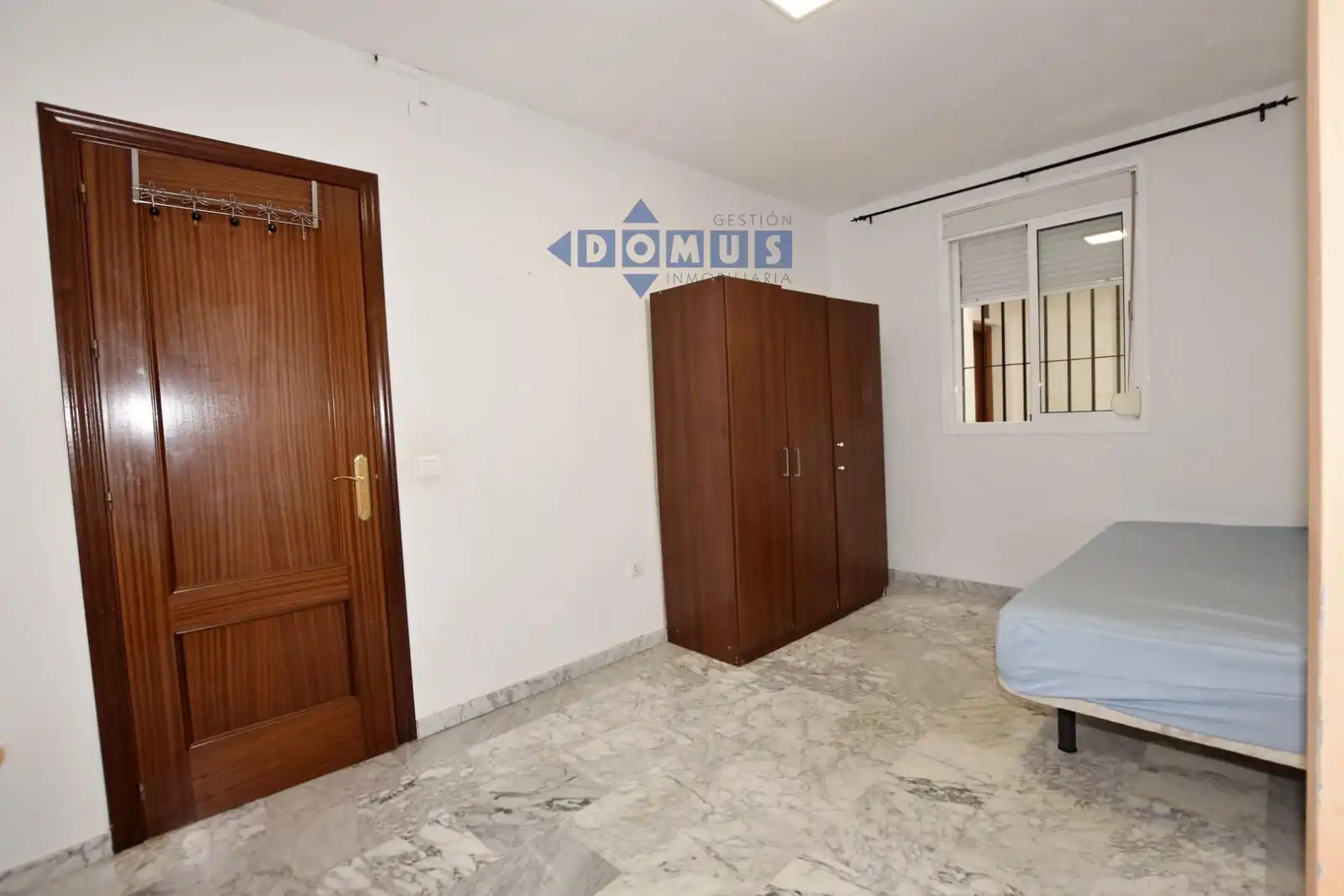 Bedroom of Flat for sale in Ronda  with Air Conditioner, Terrace and Furnished