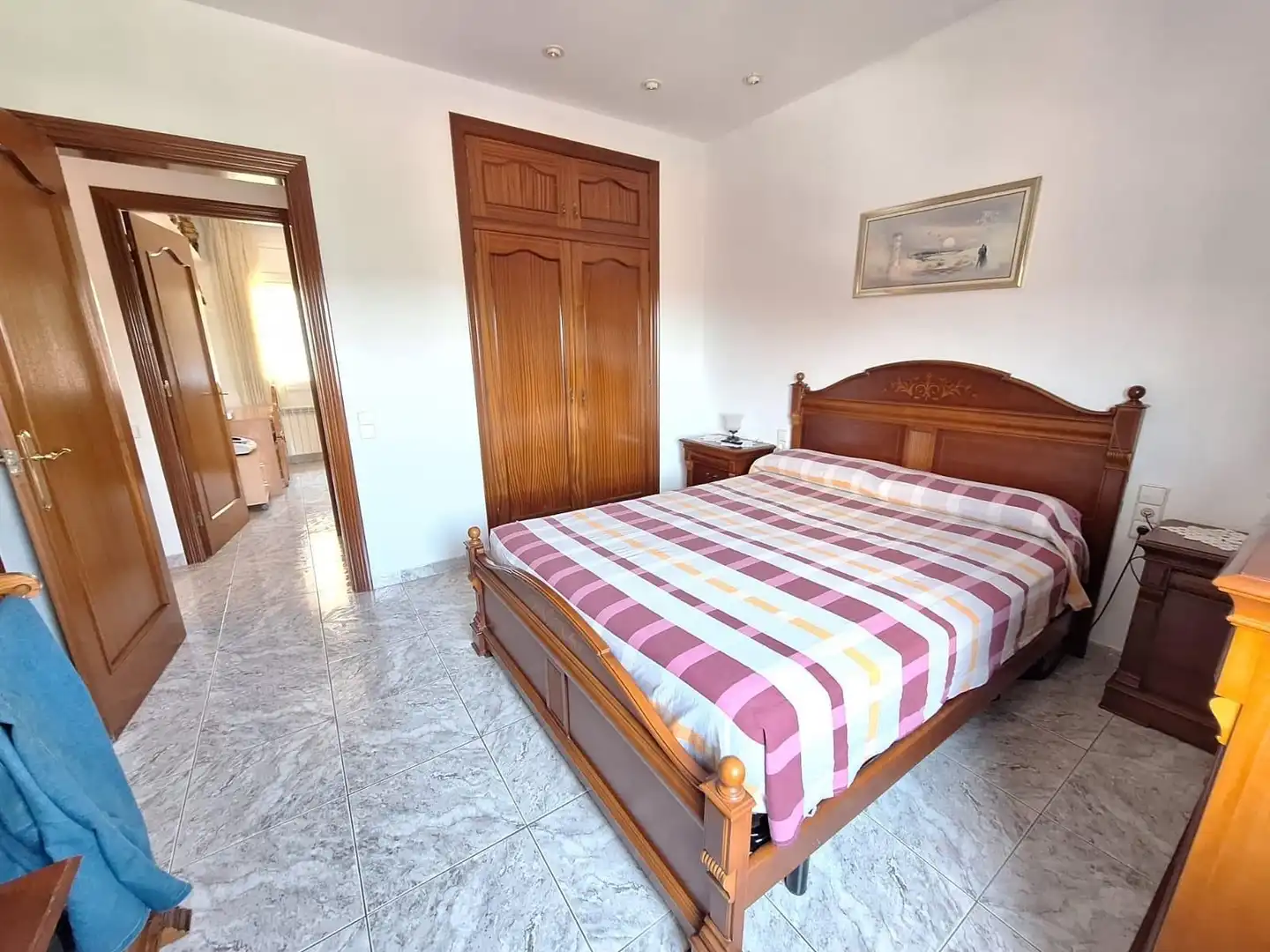 Schlafzimmer von Country house zum Verkauf in Santa Eulàlia de Ronçana mit Klimaanlage, Privatgarten und Terrasse