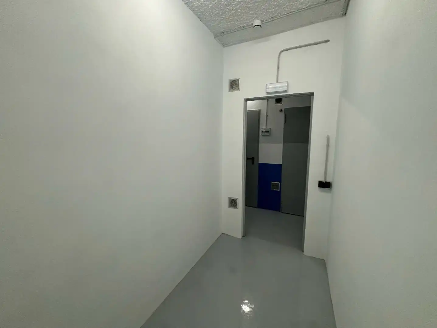 Trastero de alquiler en Santa Coloma de Gramenet con Alarma